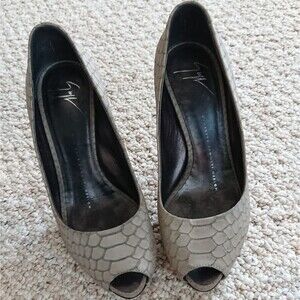 Giuseppe Zanotti gray heels size 36